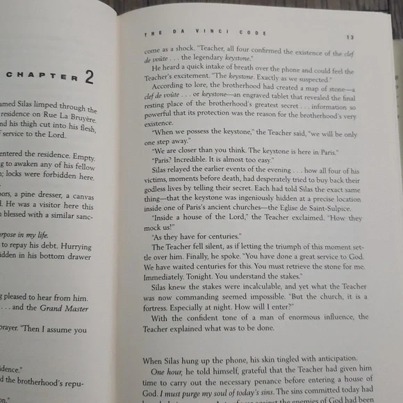 The DaVinci Code by Dan Brown - Picture 6 of 7
